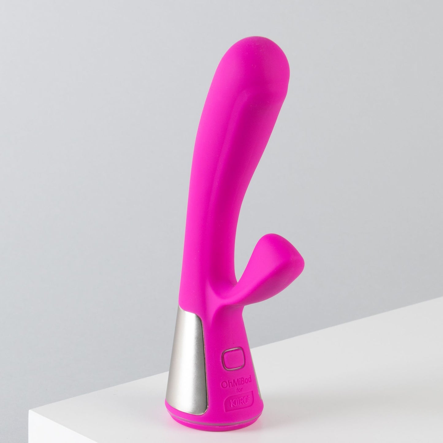 Інтерактивний вібратор-кролик Ohmibod Fuse for Kiiroo Pink